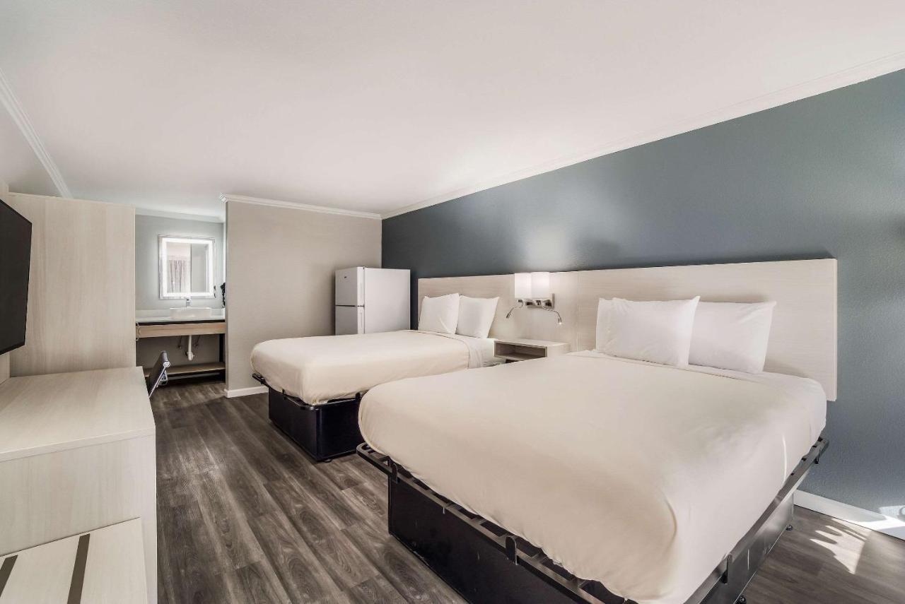 Mainstay Suites Florencie Exteriér fotografie