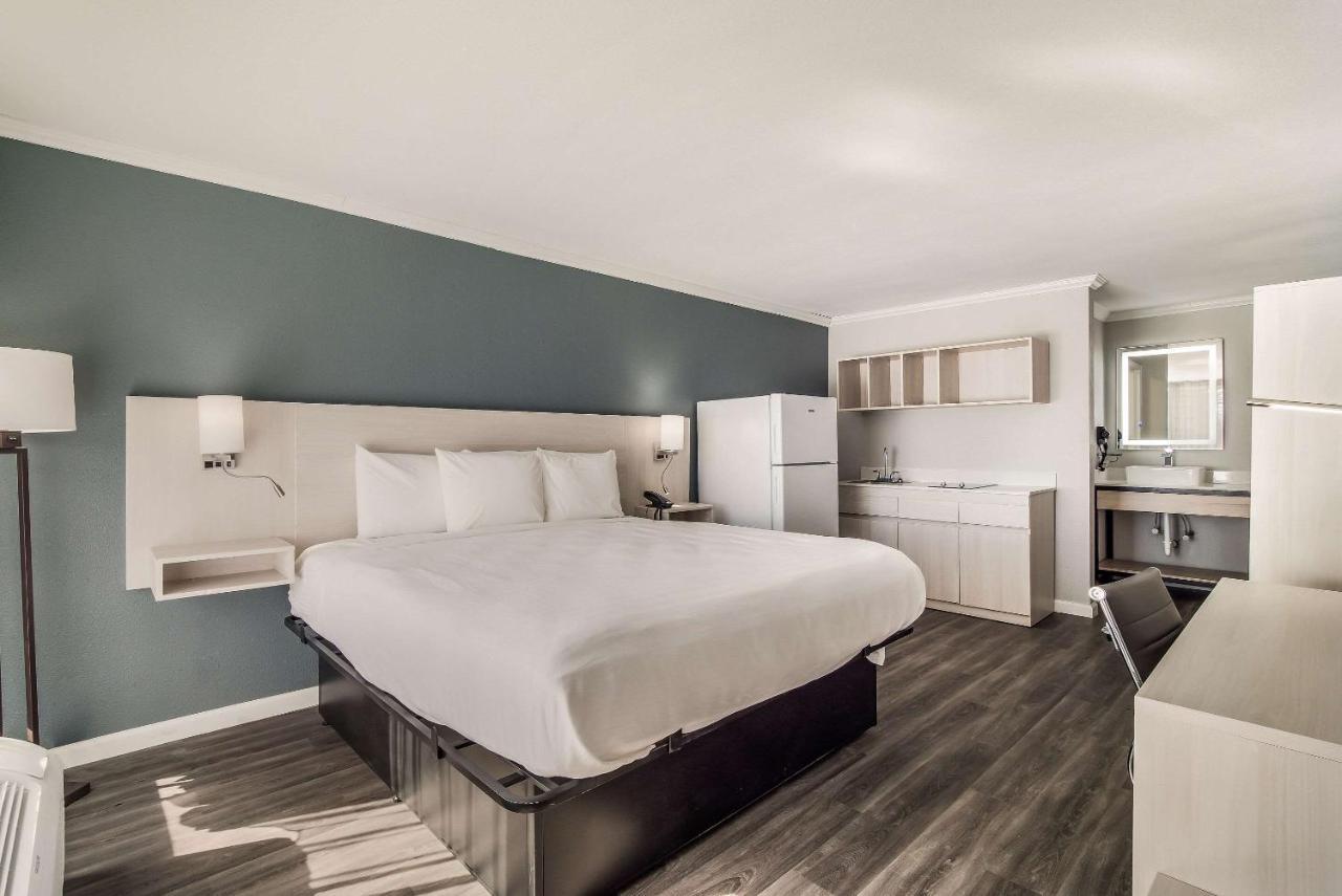 Mainstay Suites Florencie Exteriér fotografie