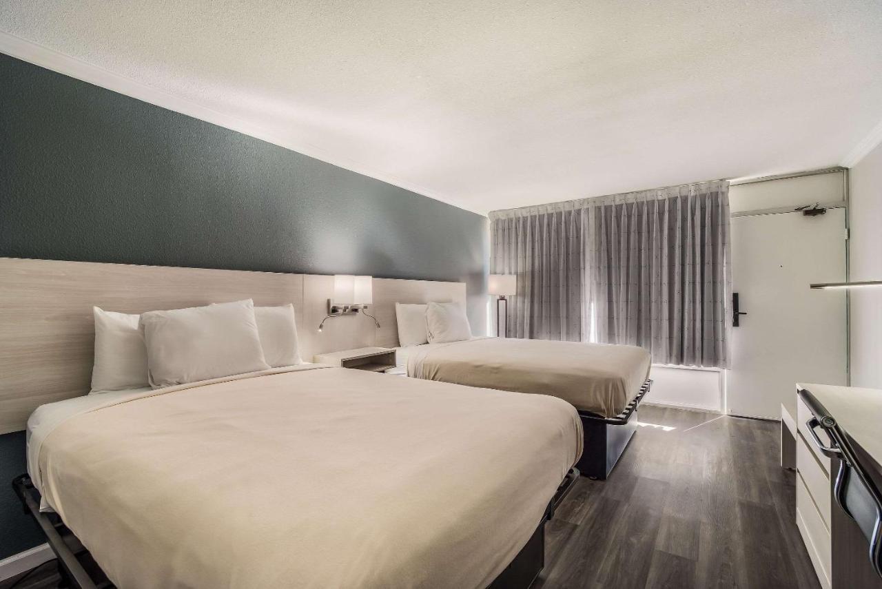 Mainstay Suites Florencie Exteriér fotografie